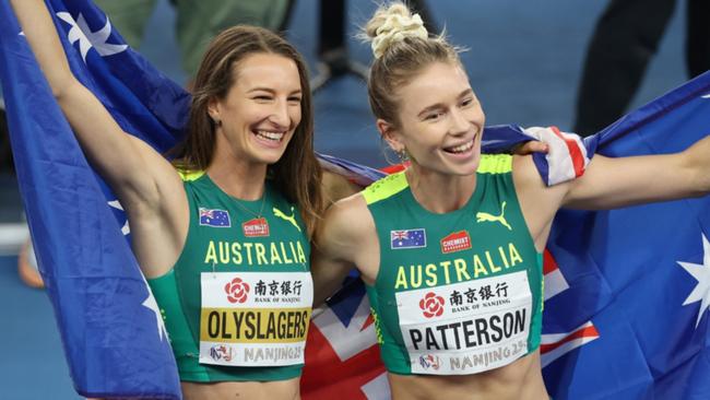 Nicola Olyslagers won gold on a countback ahead of countrywoman Eleanor Patterson.