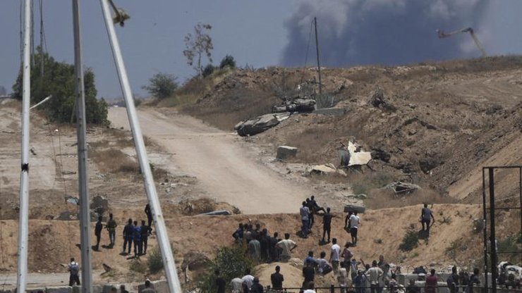 Twenty-four people have been killed by Israeli fire at an aid centre in Rafah, medics say. (AP PHOTO)
